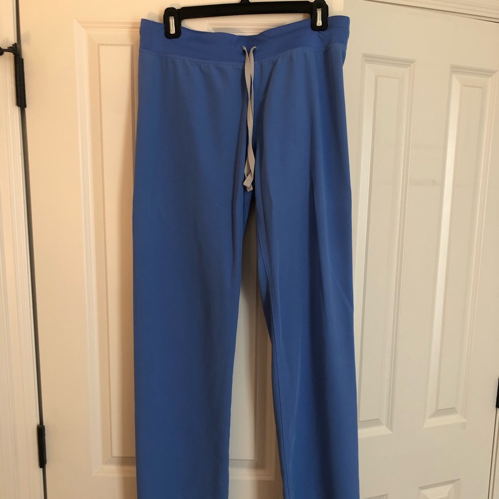 FIGS SCRUB PANTS